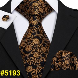 Dárková sada černá kravata, kapesníček a manžetové knoflíčky
